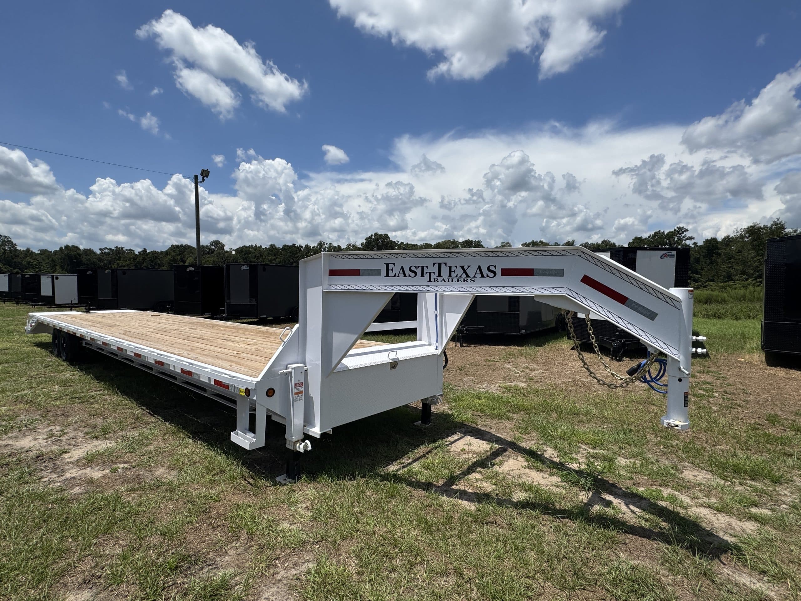 2026 East Texas 102″ x 40′ 14K Non-CDL GN Deck-Over White #6TE047644