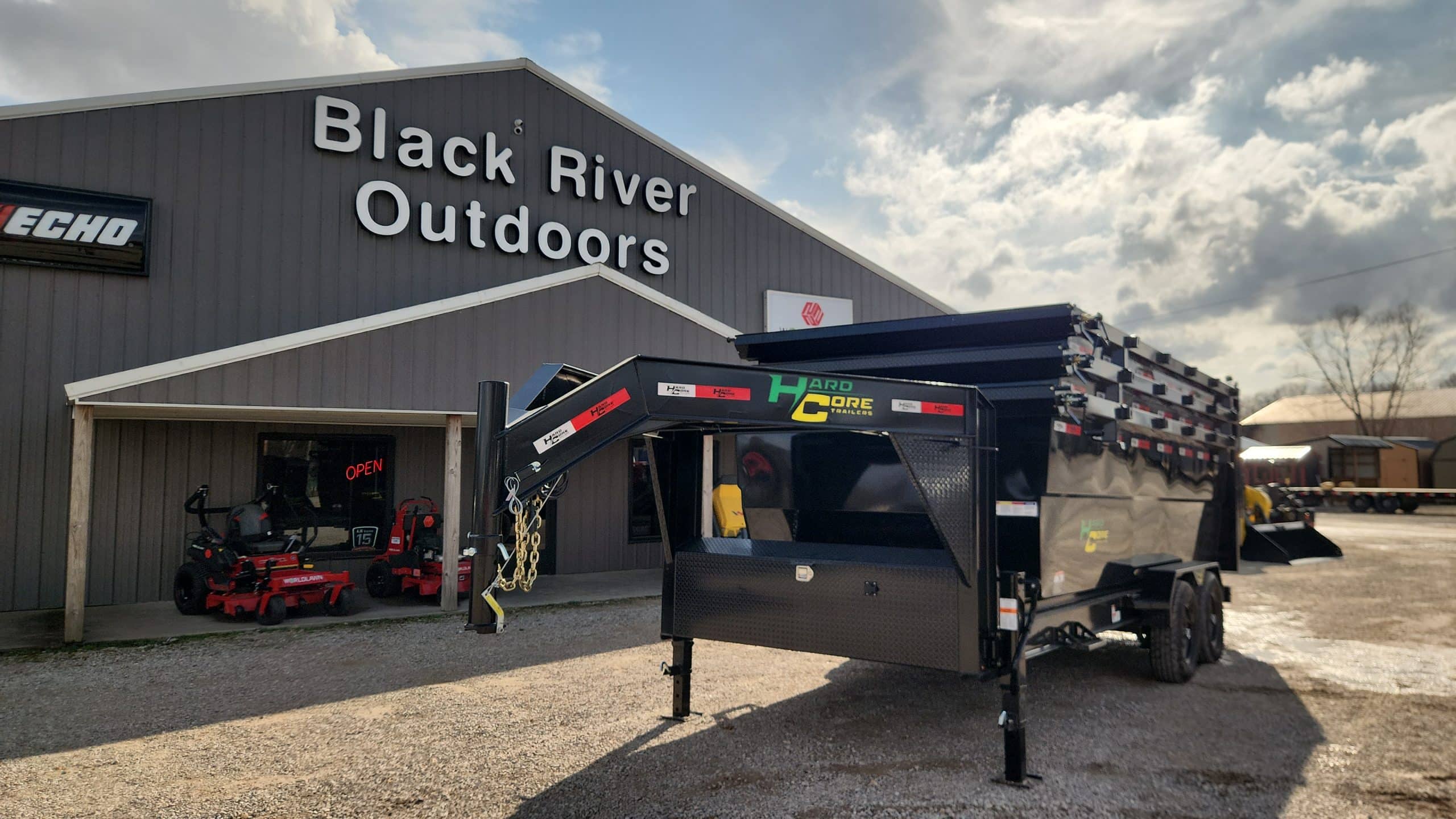 2026 HardCore 83×16′ GN Roll-Off Chassis-028748-Black