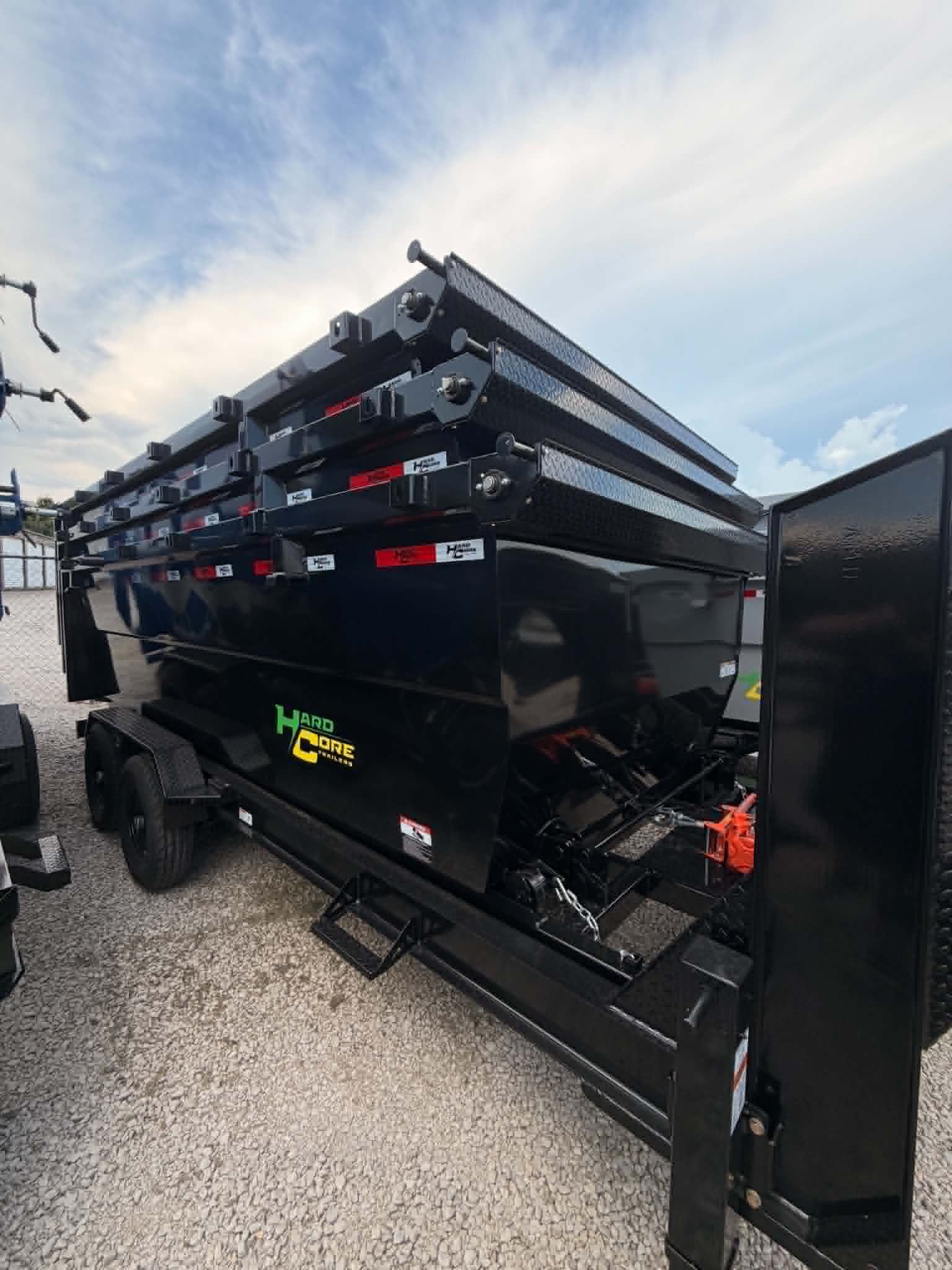 2026 HardCore 72″ x 16′ 17.2 CU YD Bin Black #HC1056