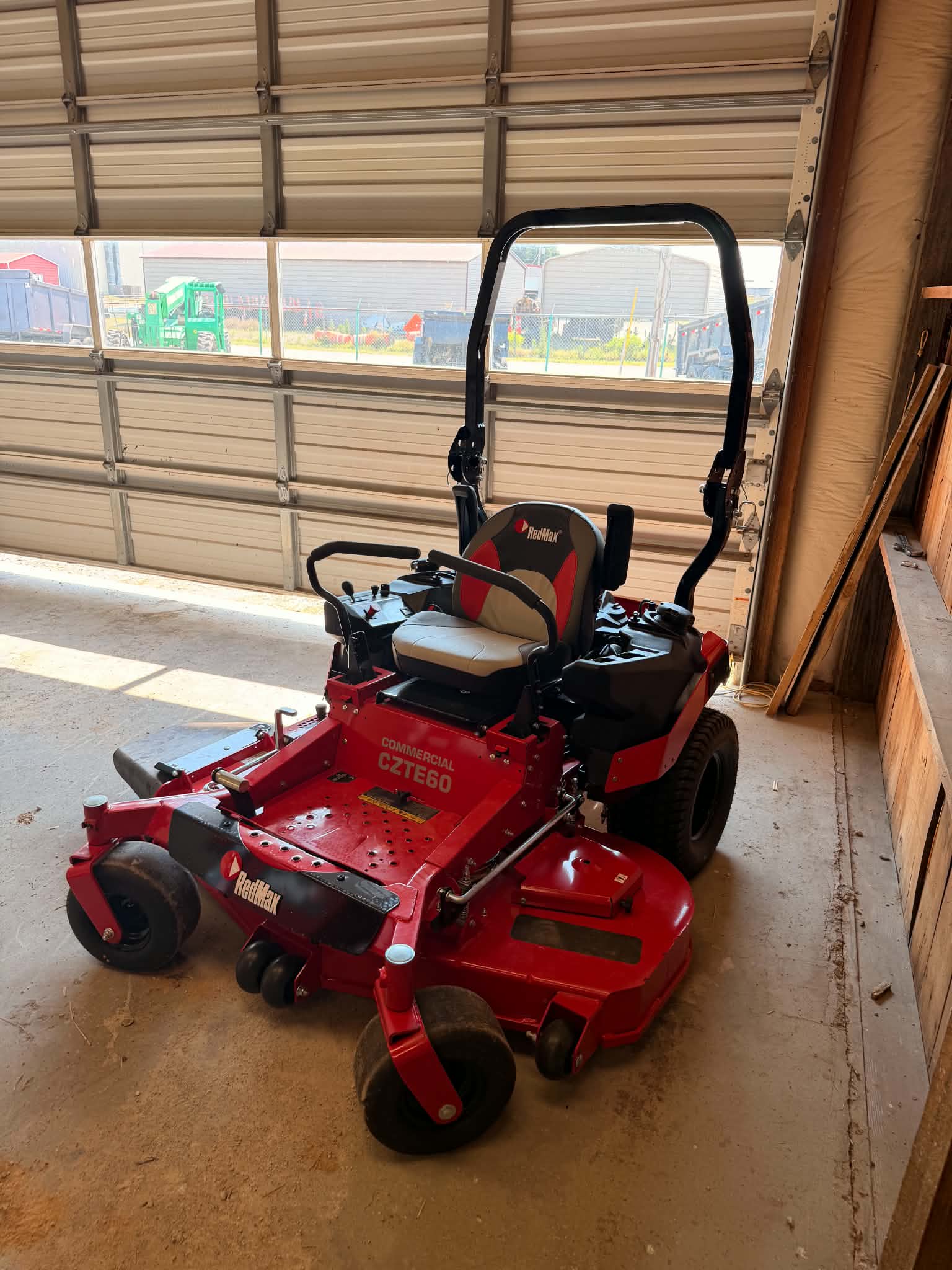 Redmax CZT60E 60″ 23.5HP #011922B001243