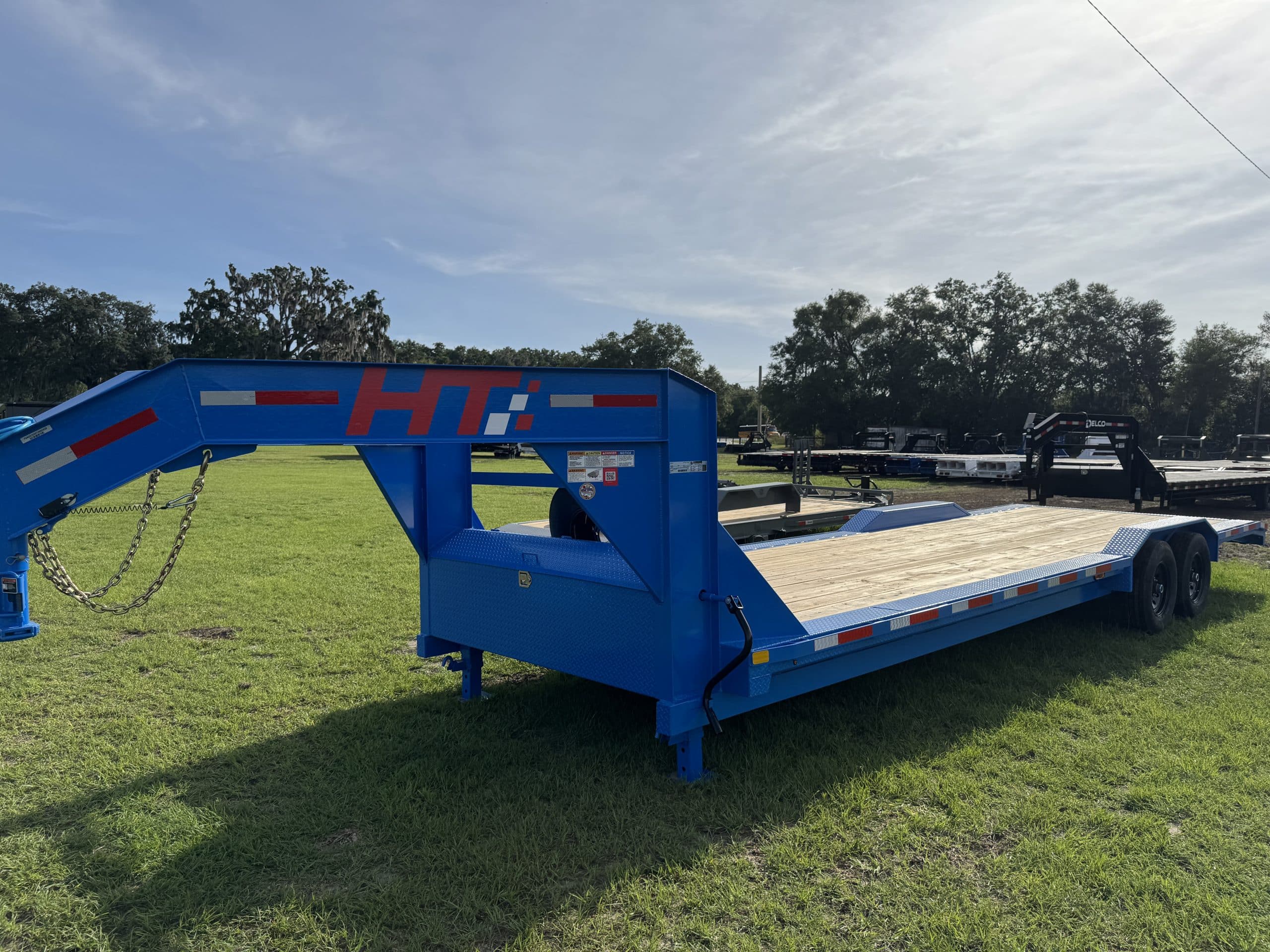 2026 HT Trailers 102″ x 28′ 14K GN Lowboy Blue 0TH003538