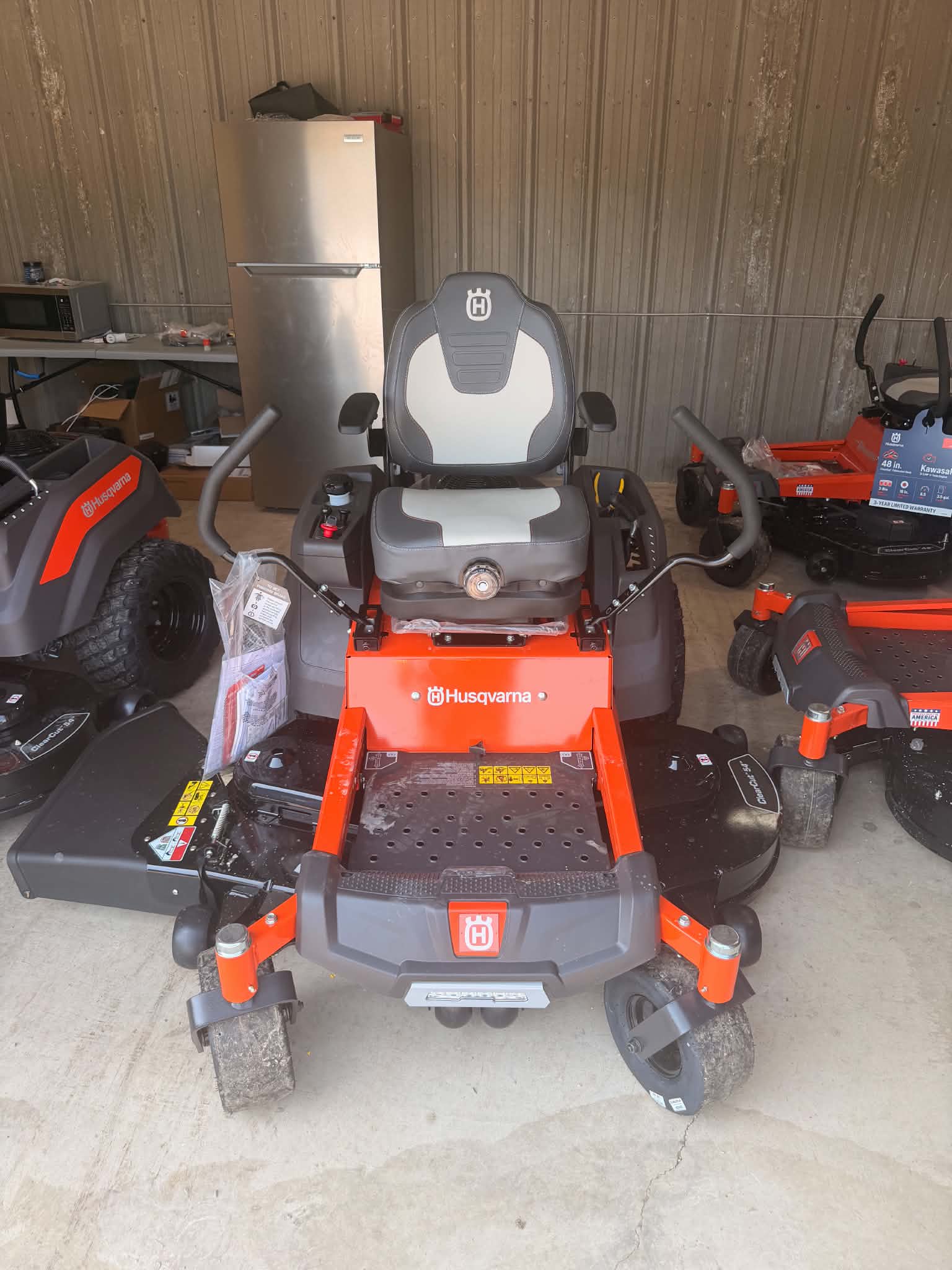Husqvarna Z275X 54″ 21.5HP #030626C100217